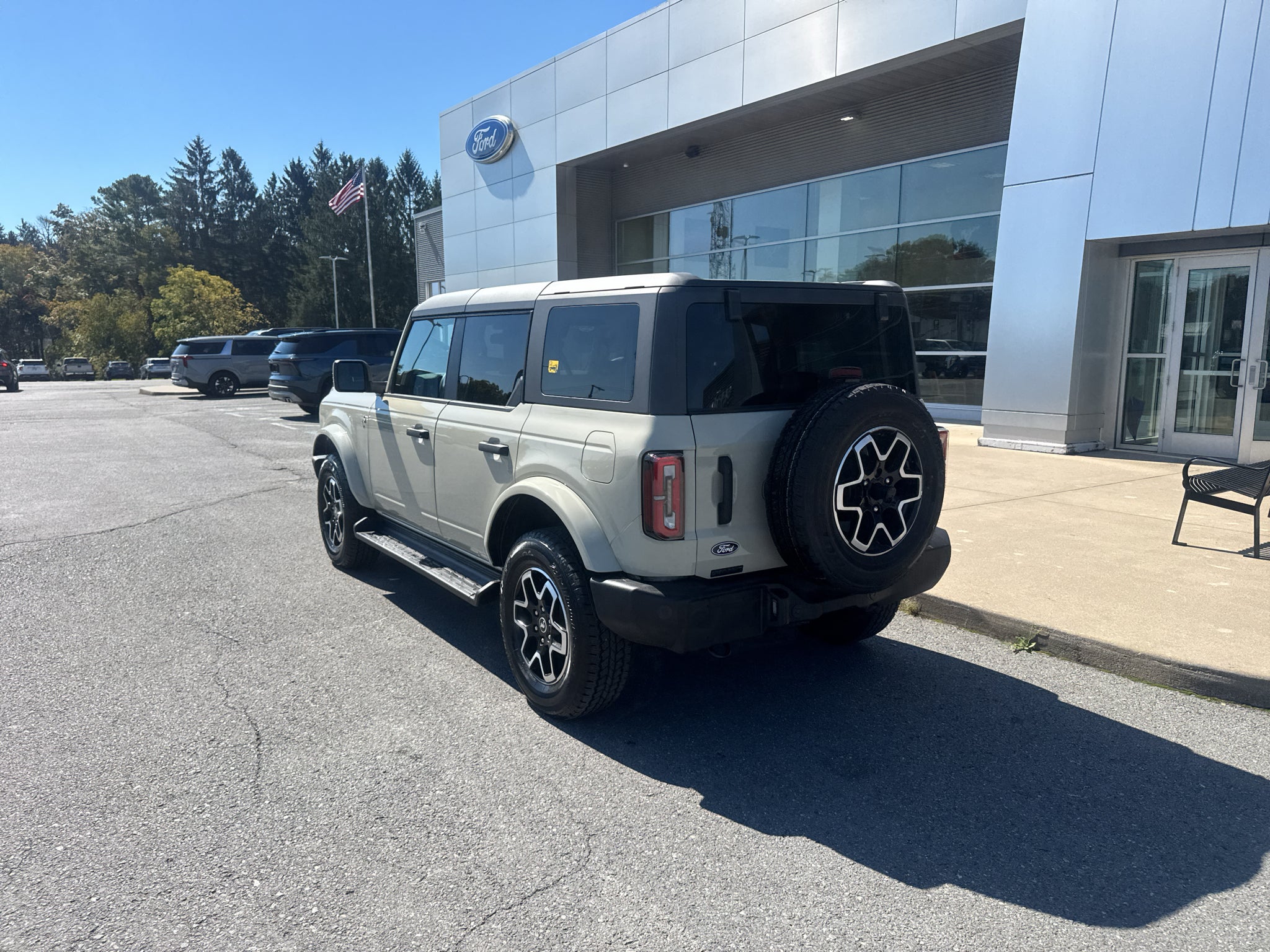 2026 Ford Bronco Outer Banks