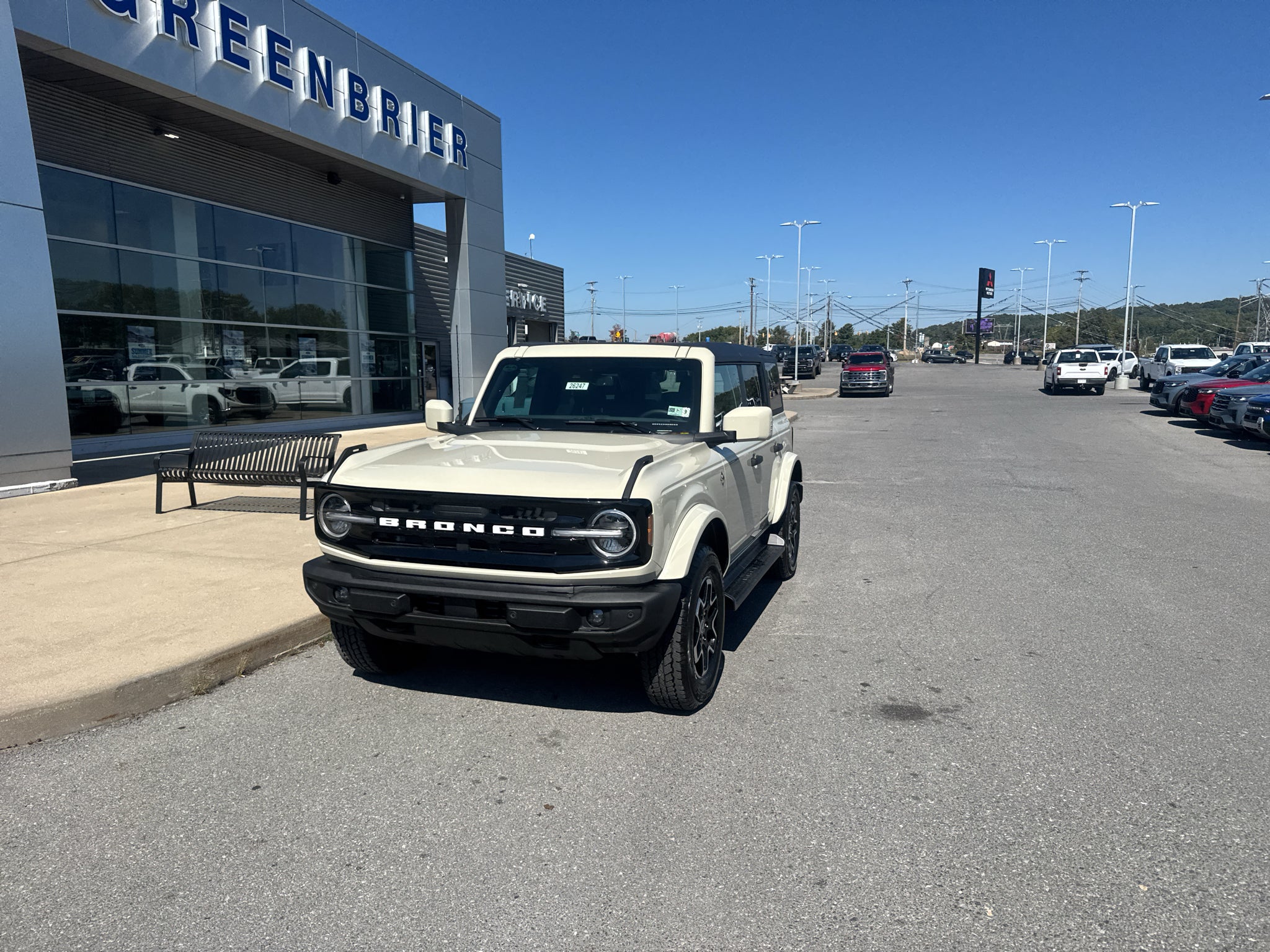 2026 Ford Bronco Outer Banks