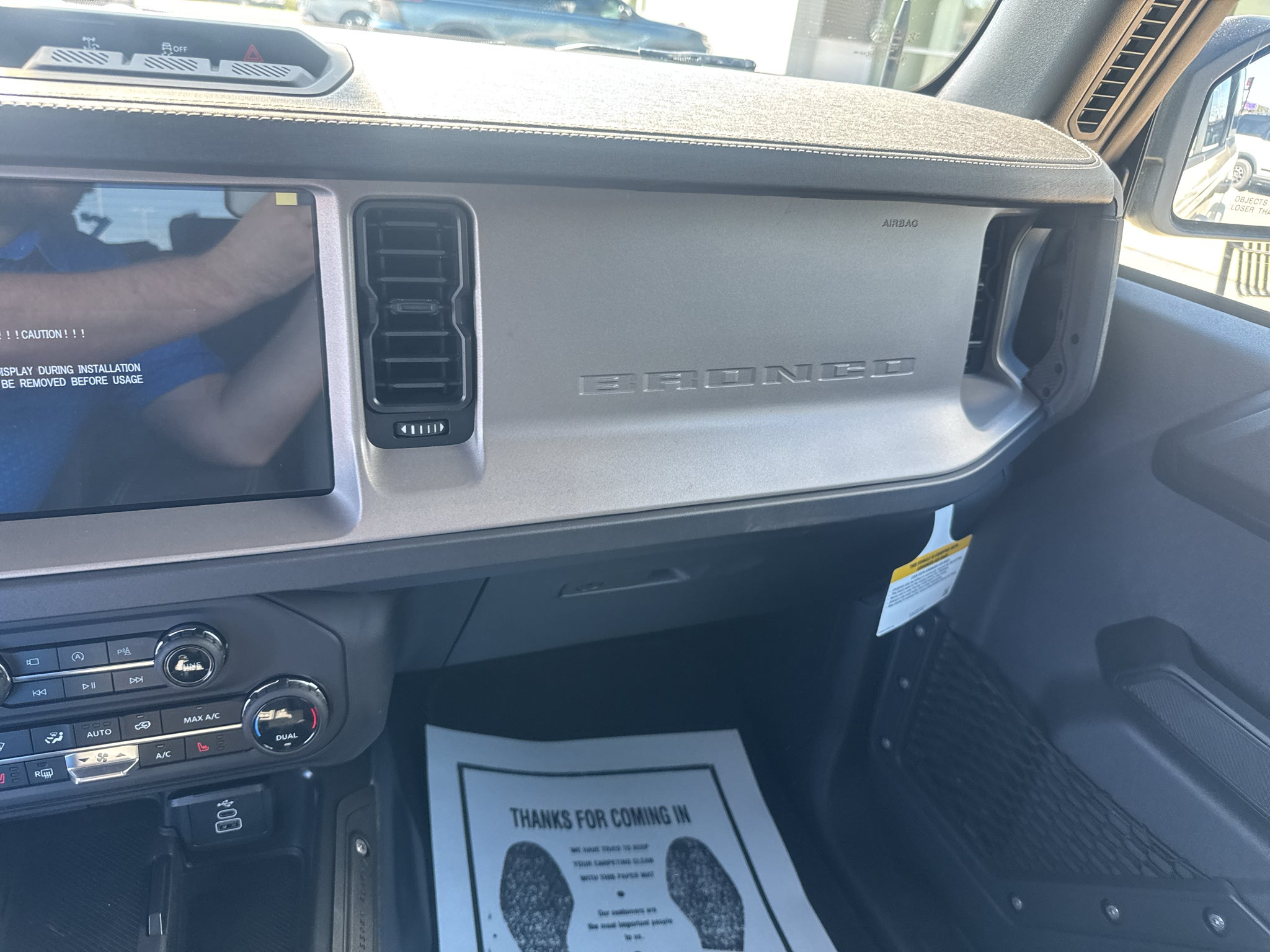 2026 Ford Bronco Outer Banks
