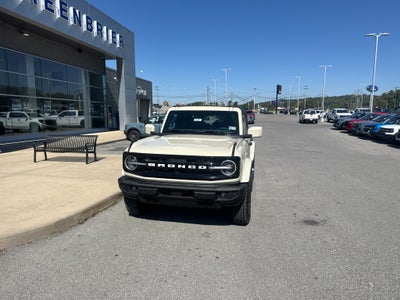 2026 Ford Bronco Outer Banks