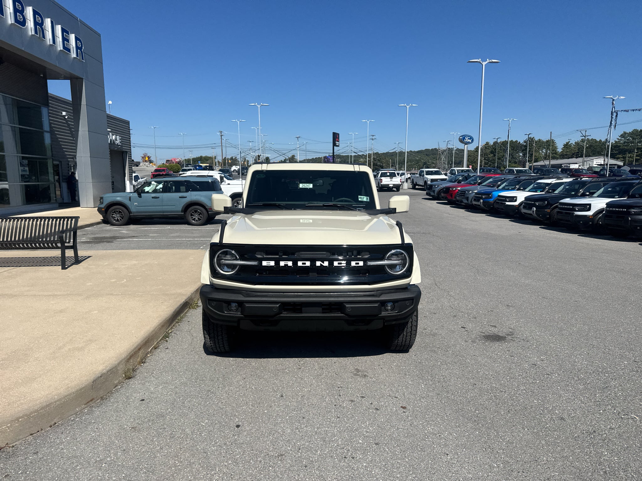2026 Ford Bronco Outer Banks