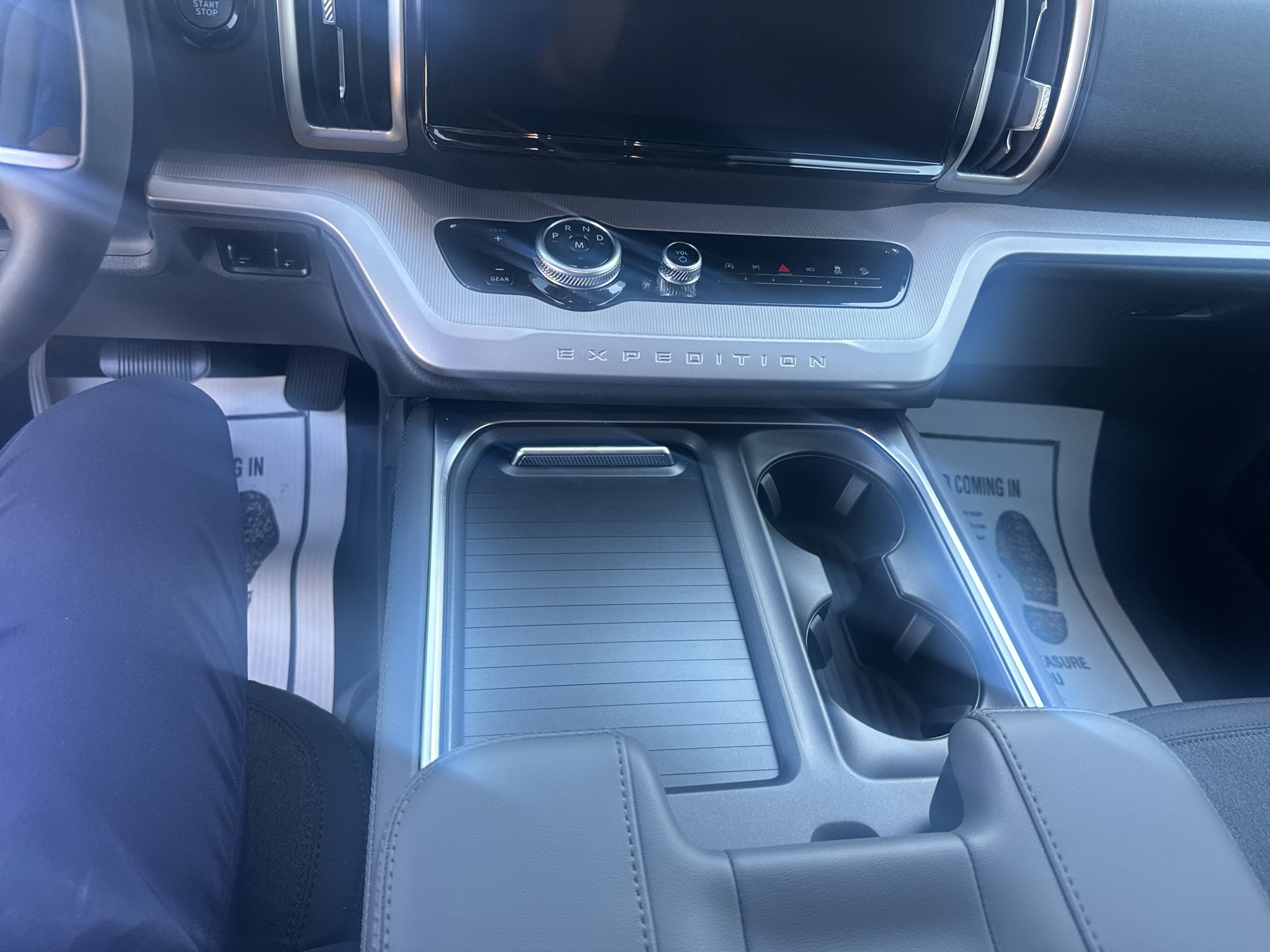 2027 Ford Expedition MAX Active
