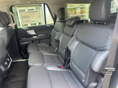 2027 Ford Expedition Active