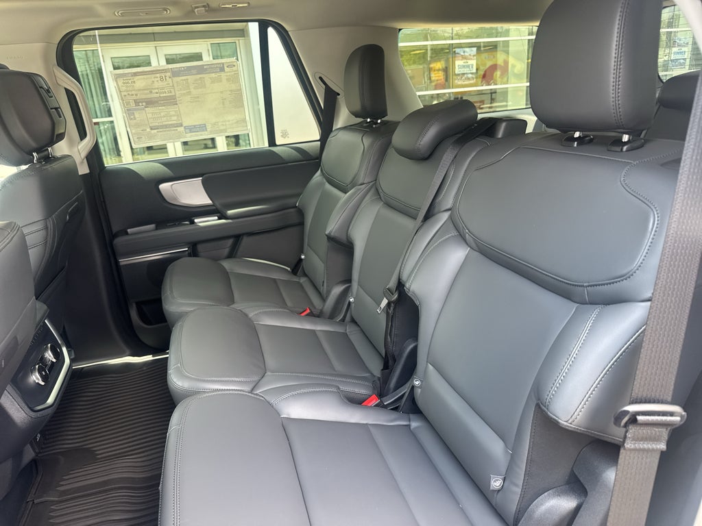 2027 Ford Expedition Active