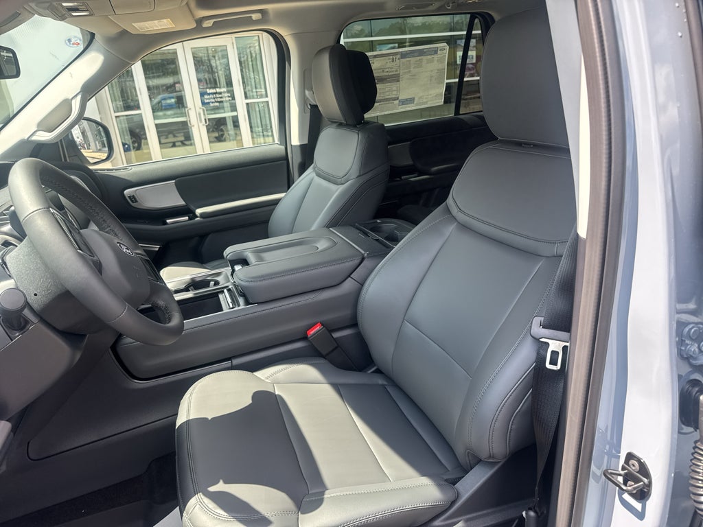 2027 Ford Expedition Active