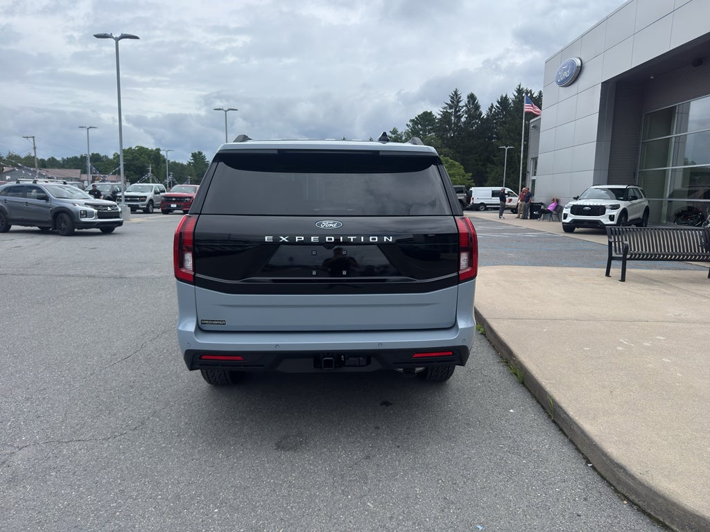 2027 Ford Expedition Active