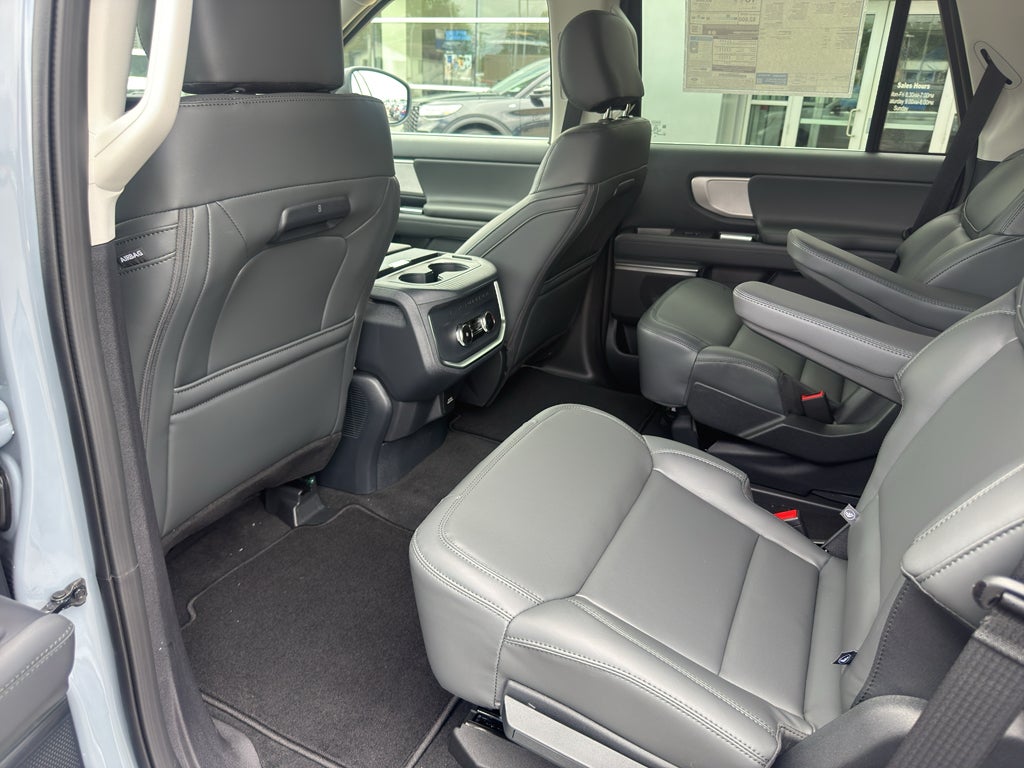 2027 Ford Expedition Active
