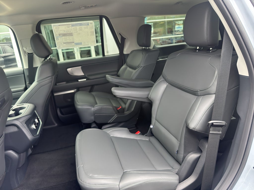 2027 Ford Expedition Active