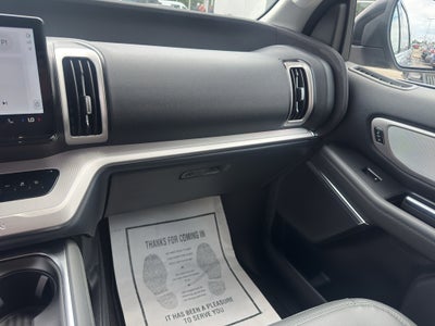 2027 Ford Expedition Active