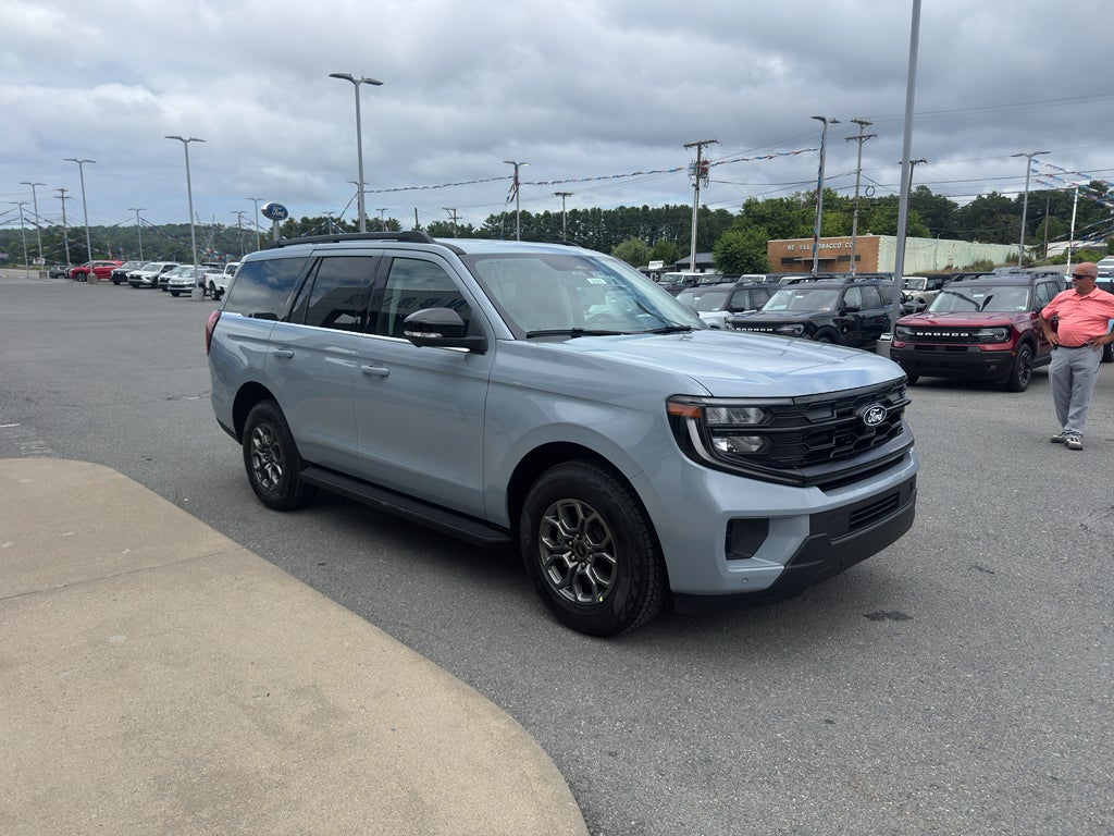 2027 Ford Expedition Active