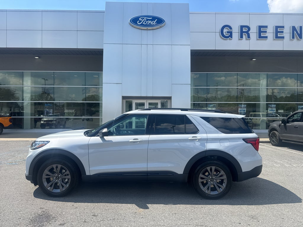 2026 Ford Explorer Active w/200A Pkg
