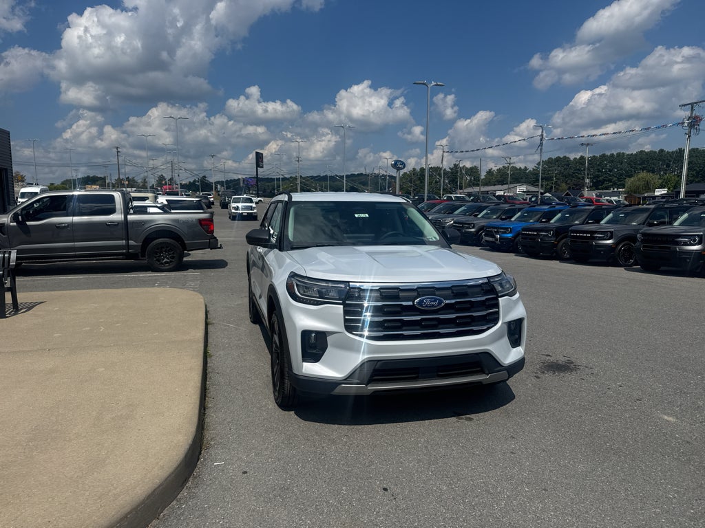 2026 Ford Explorer Active w/200A Pkg