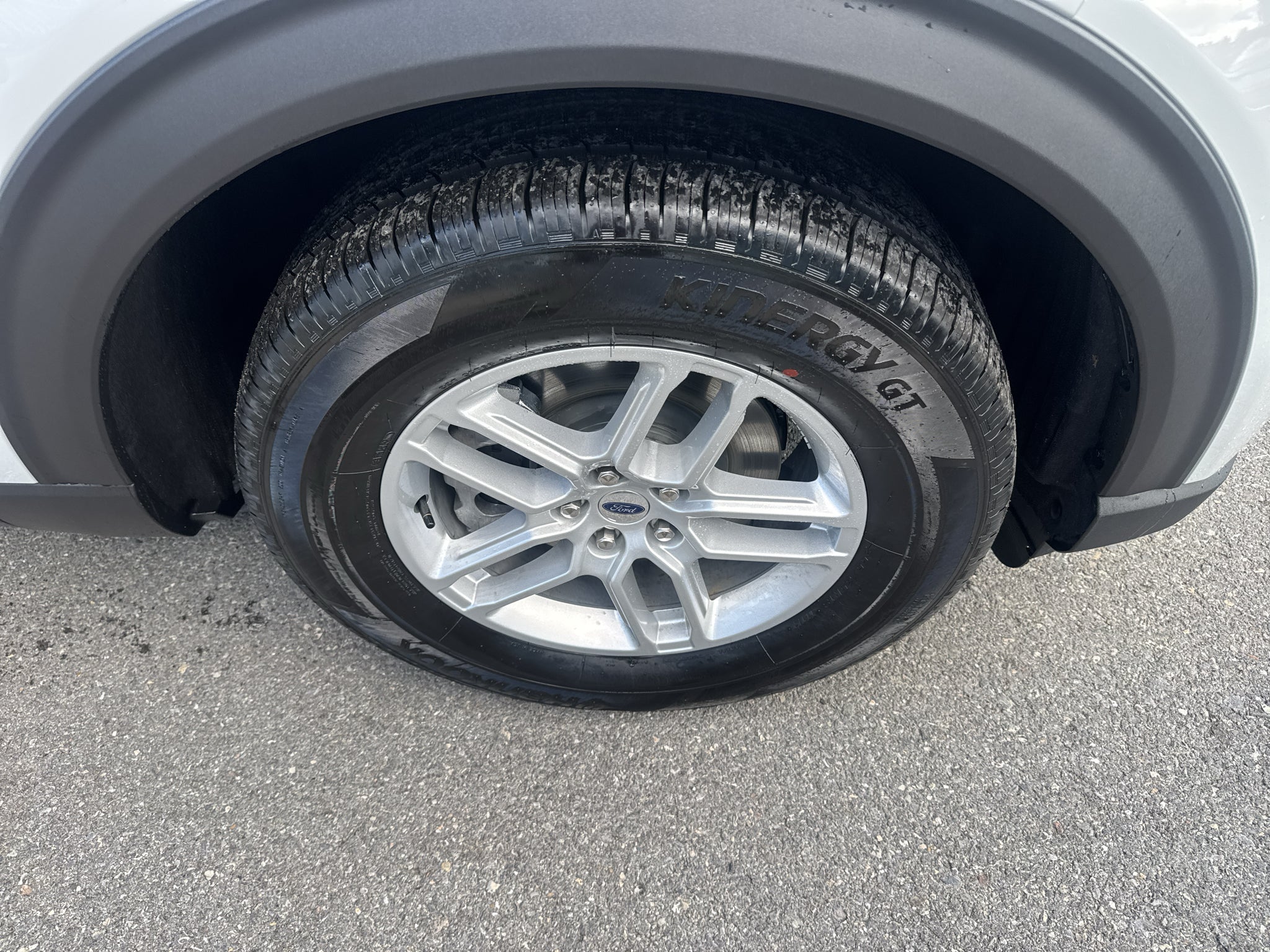2027 Ford Explorer Active w/200A Pkg