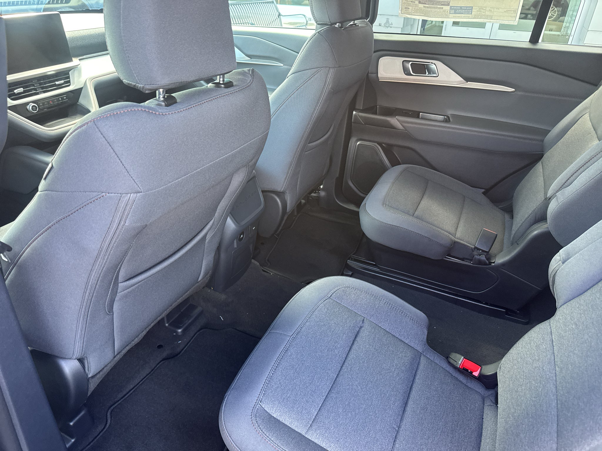 2027 Ford Explorer Active w/200A Pkg