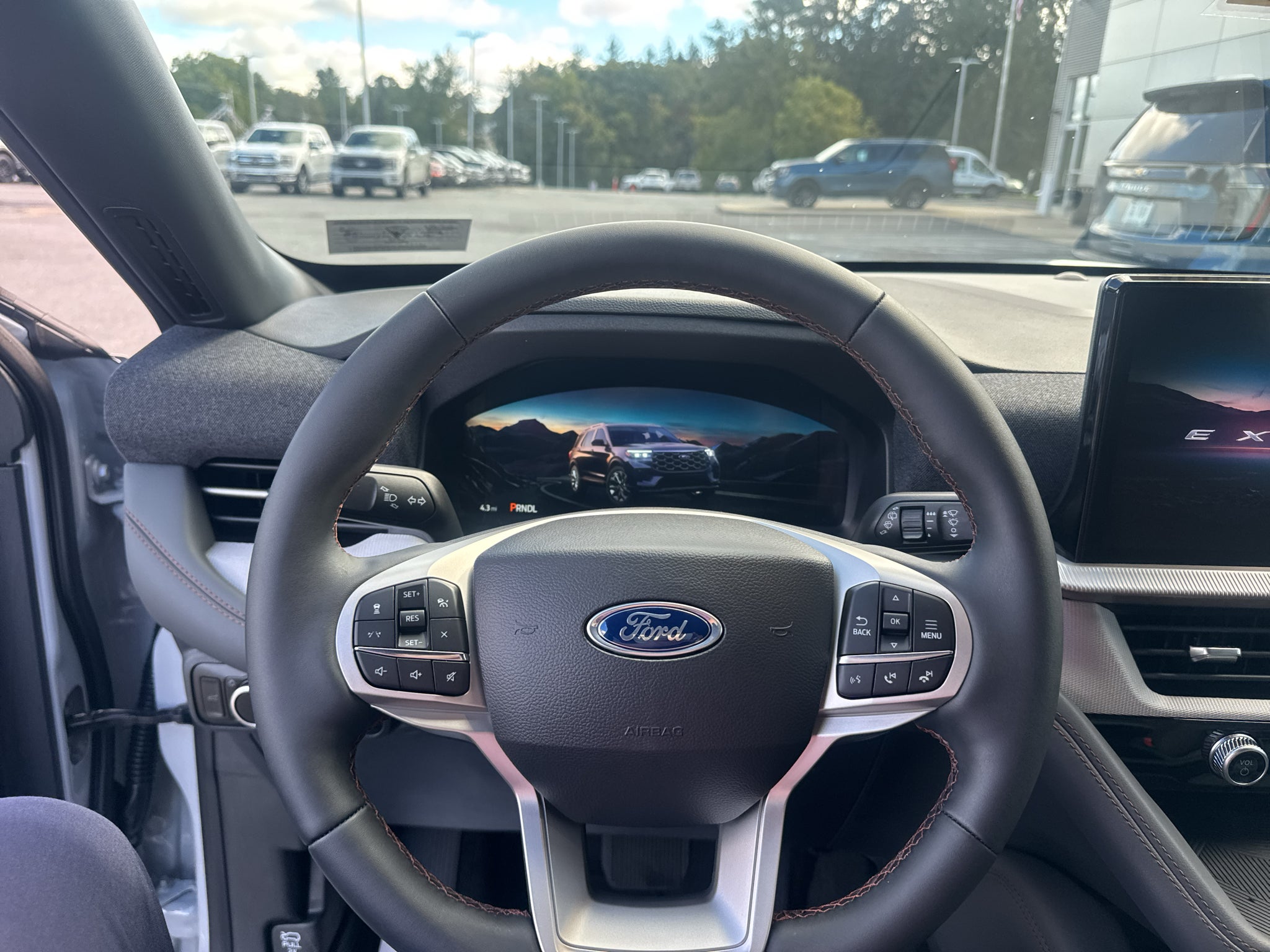 2027 Ford Explorer Active w/200A Pkg