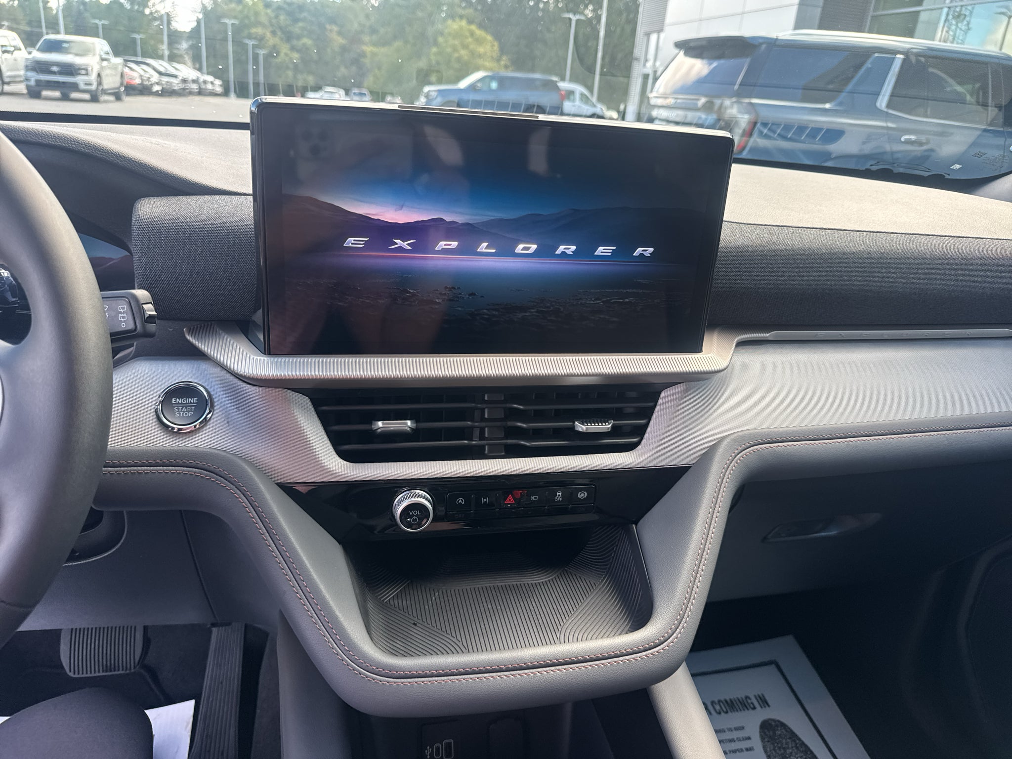 2027 Ford Explorer Active w/200A Pkg