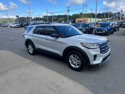 2027 Ford Explorer Active w/200A Pkg