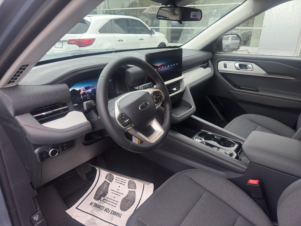 2026 Ford Explorer Active w/100A Pkg