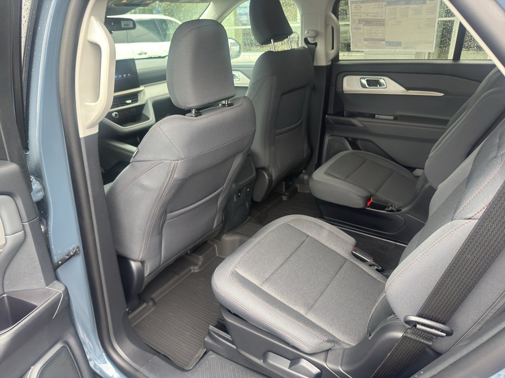 2026 Ford Explorer Active w/100A Pkg