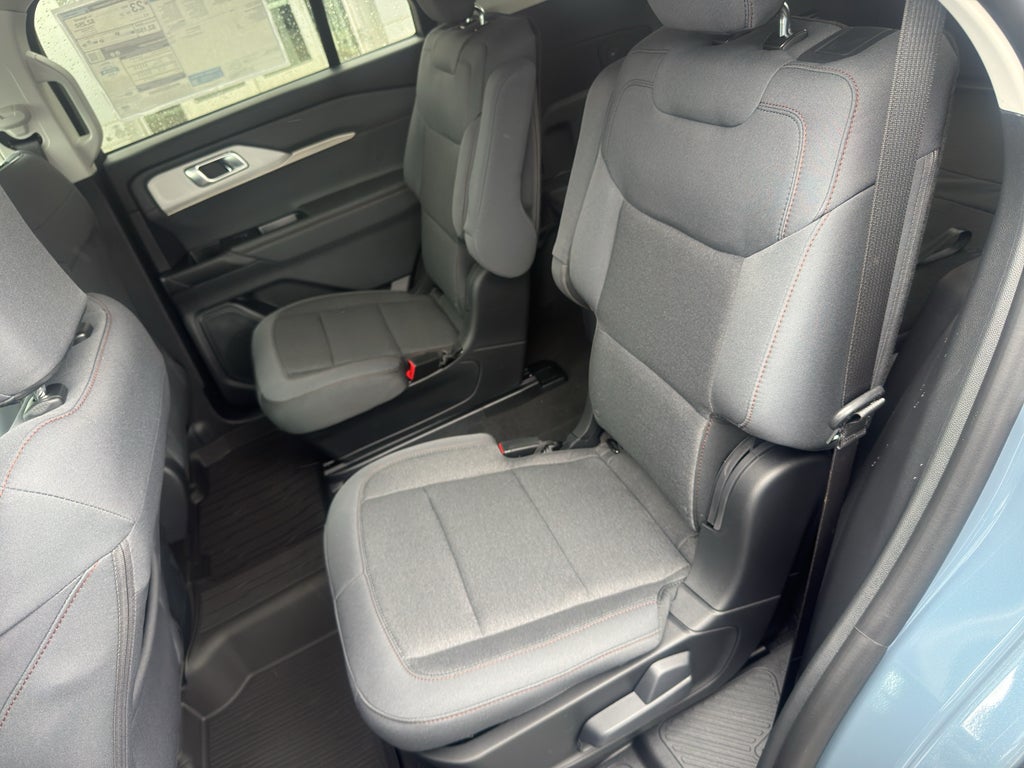2026 Ford Explorer Active w/100A Pkg