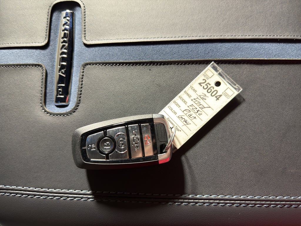 2026 Ford F-250 Platinum