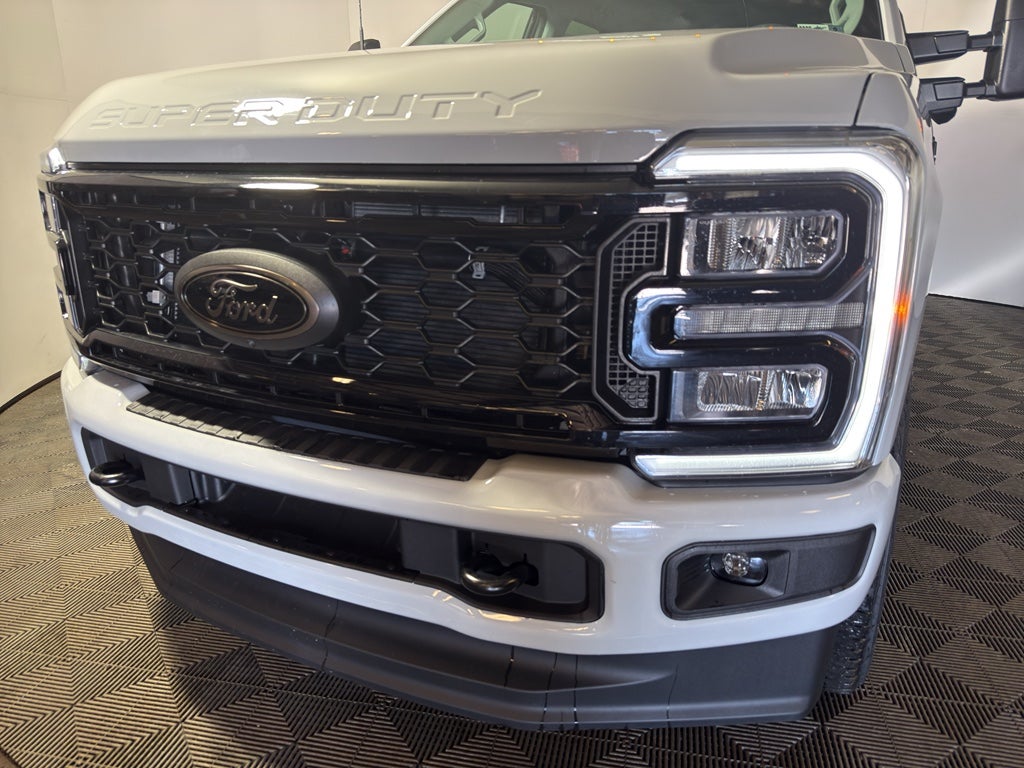 2026 Ford F-350 XLT