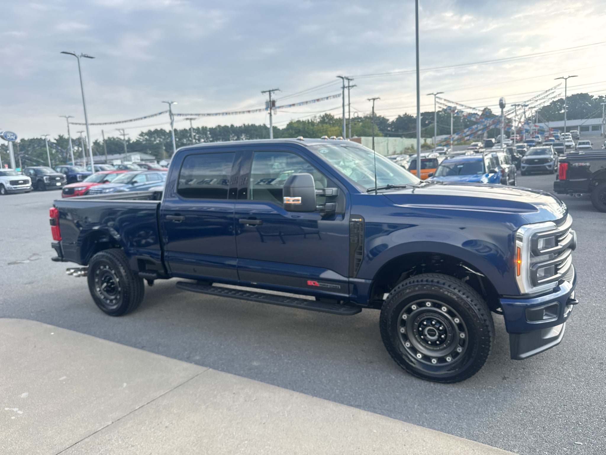 2027 Ford F-350 XLT