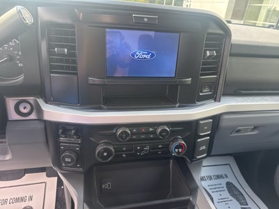 2027 Ford F-350 XLT