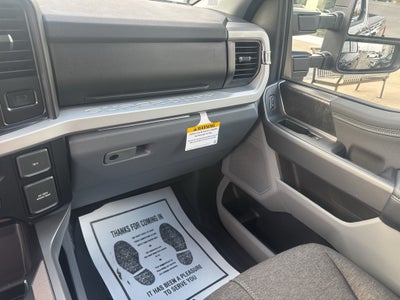 2027 Ford F-350 XLT