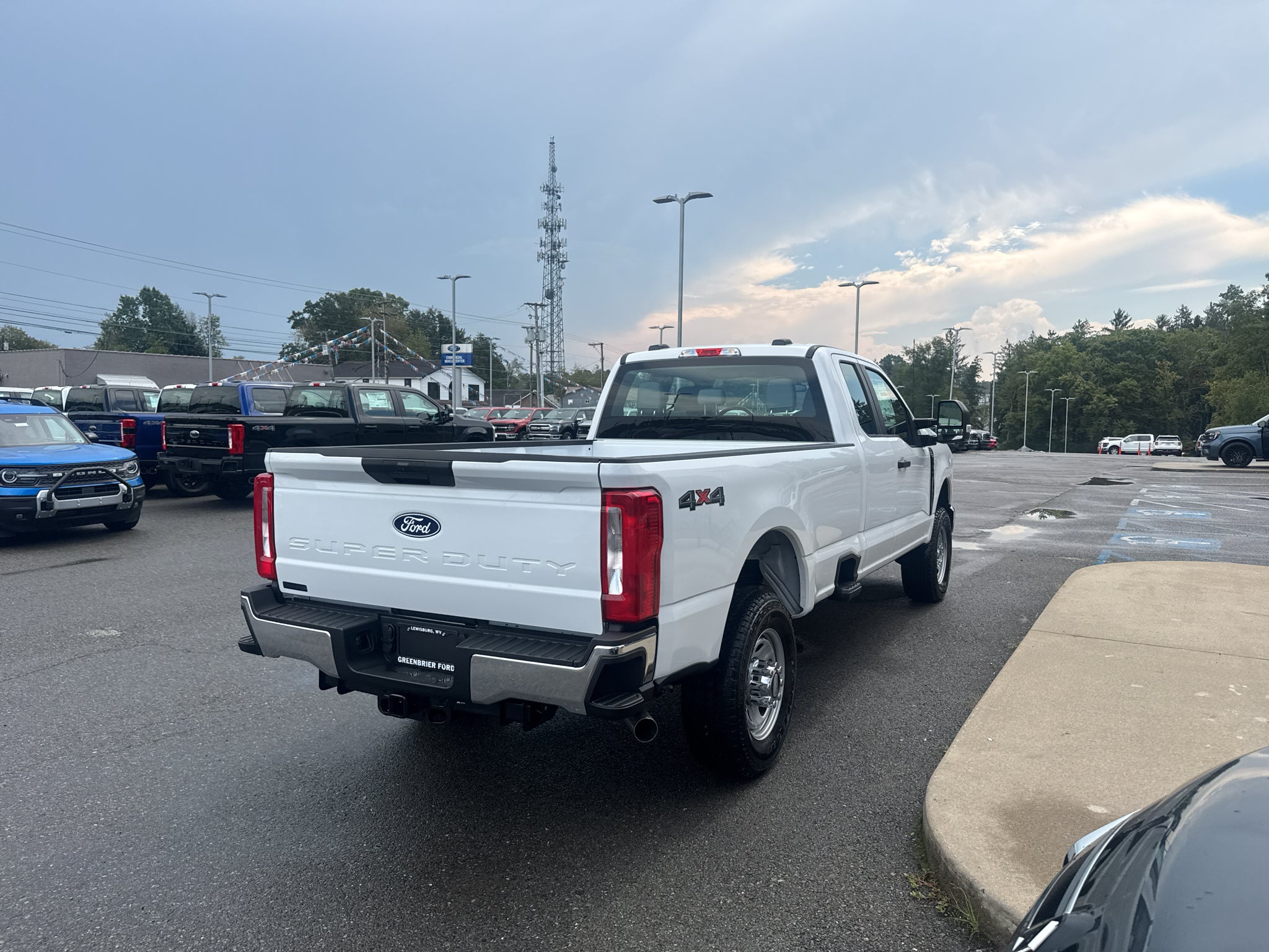 2027 Ford F-350 XL