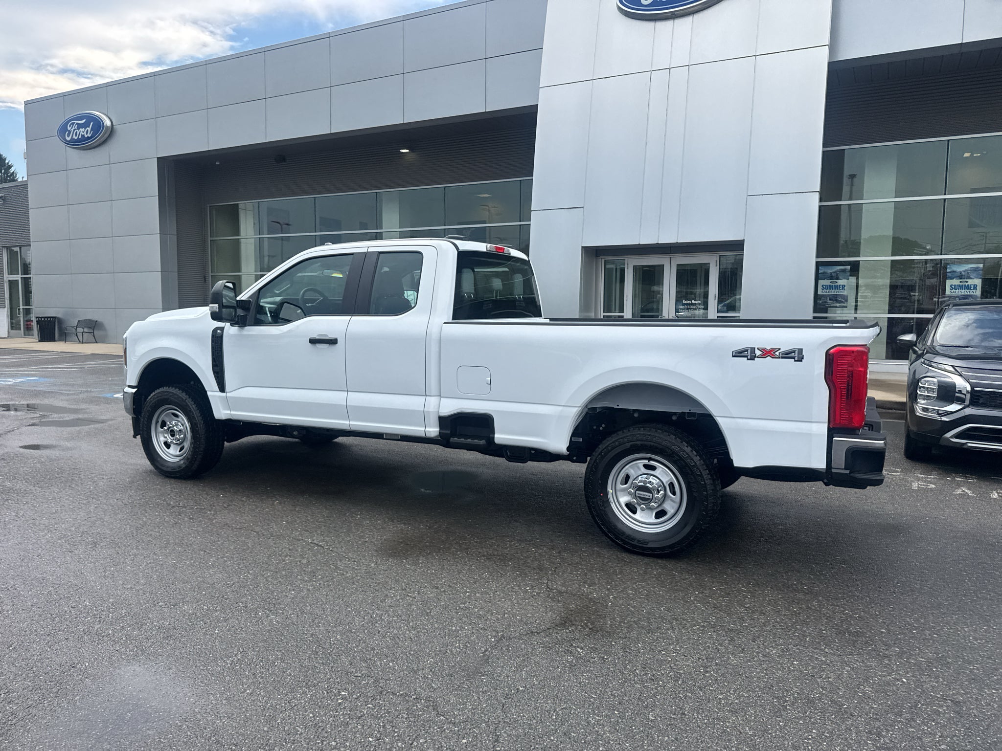 2027 Ford F-350 XL