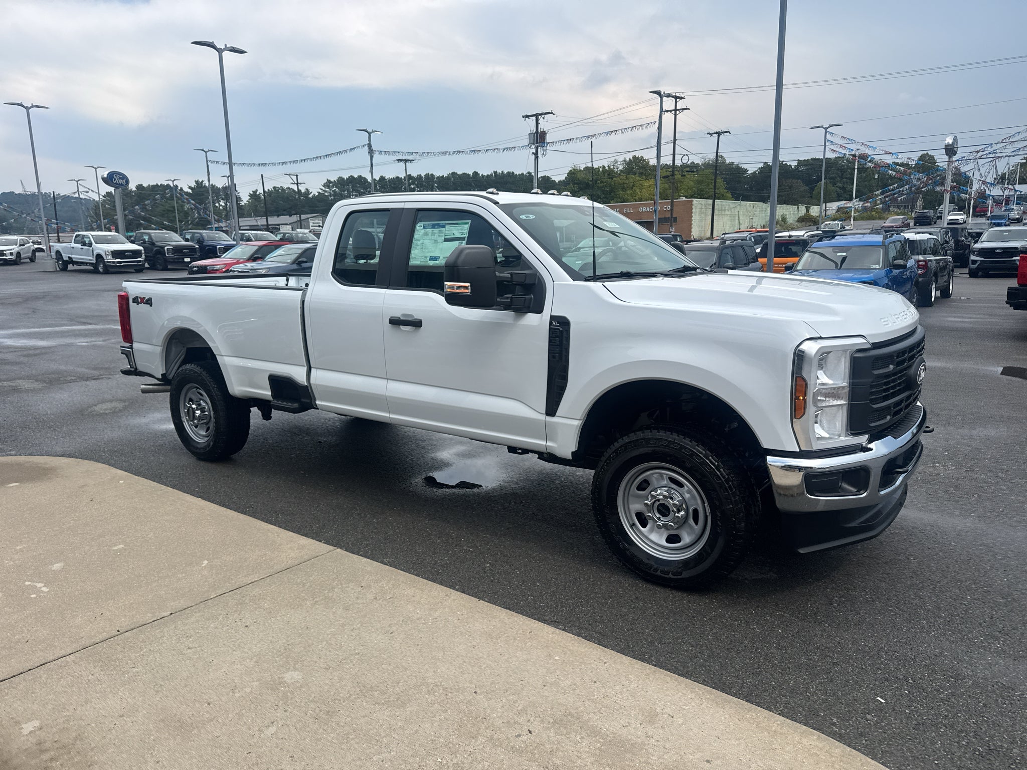 2027 Ford F-350 XL