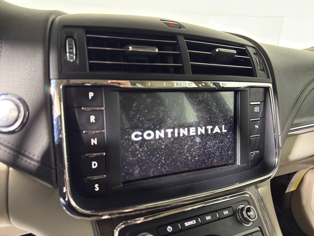 2018 Lincoln Continental Select