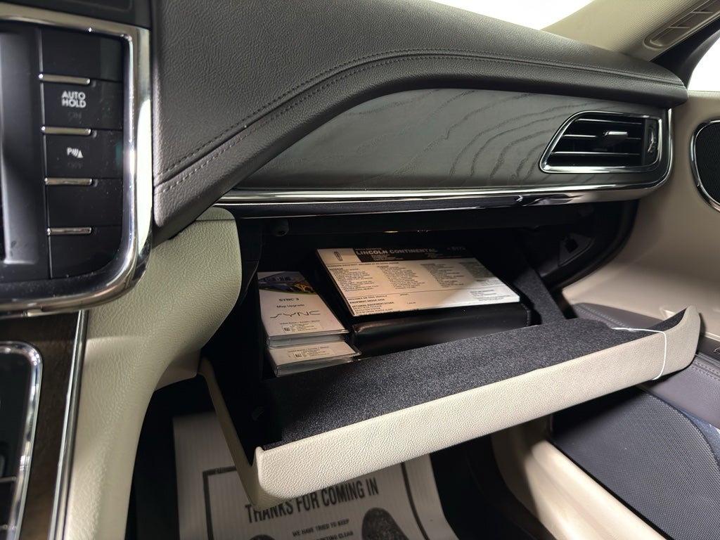 2018 Lincoln Continental Select