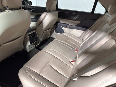 2018 Lincoln Continental Select