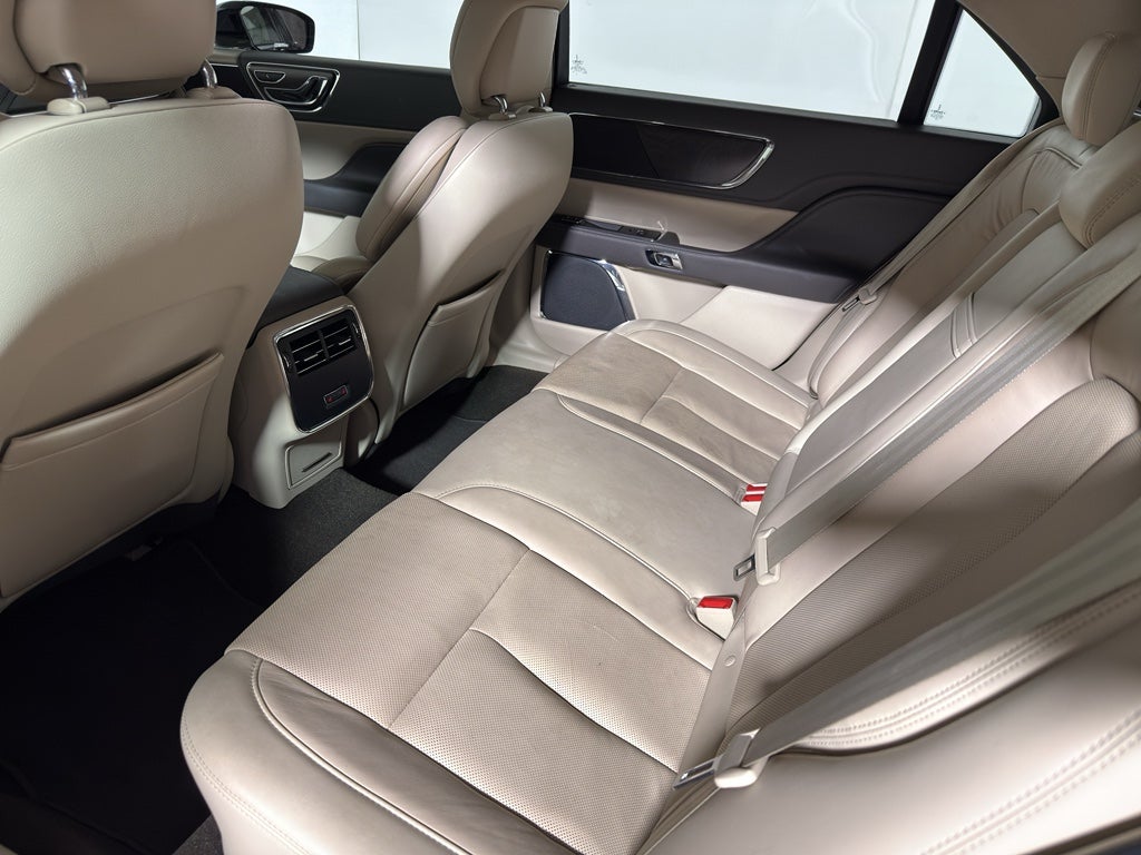 2018 Lincoln Continental Select