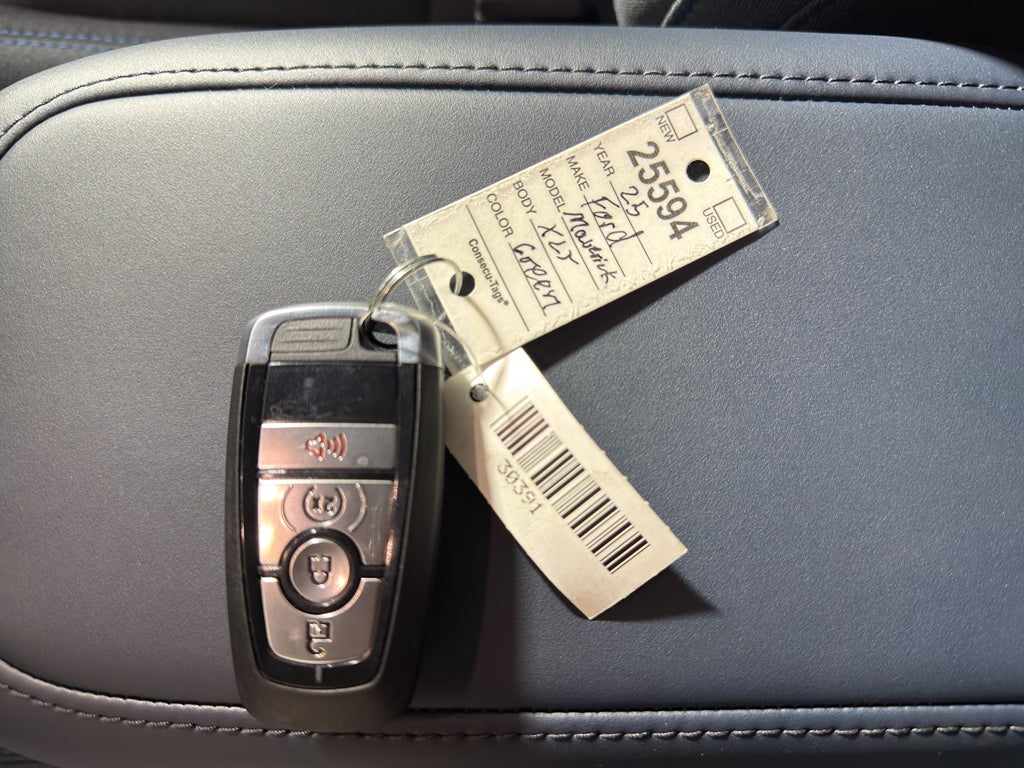 2025 Ford Maverick XLT