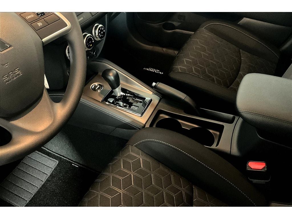 2025 Mitsubishi Outlander Sport ES