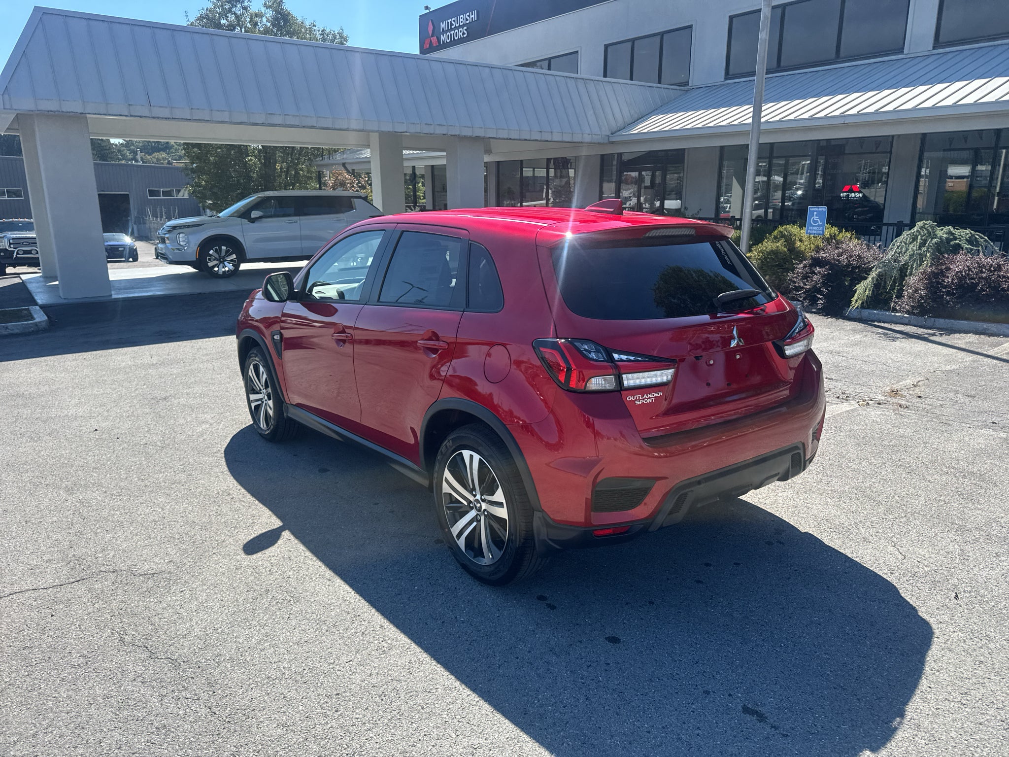 2027 Mitsubishi Outlander Sport ES