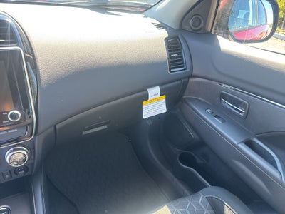 2027 Mitsubishi Outlander Sport ES