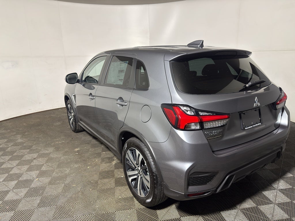 2025 Mitsubishi Outlander Sport SE