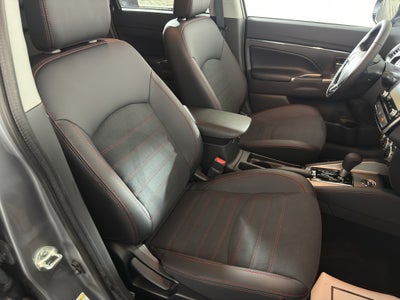 2025 Mitsubishi Outlander Sport SE