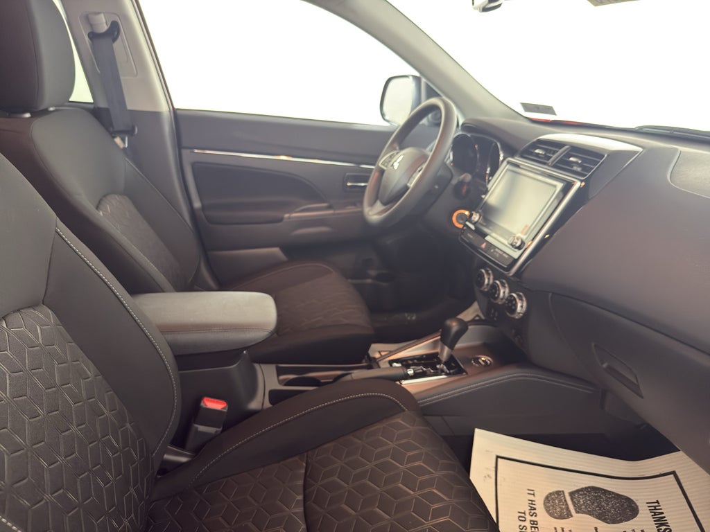 2026 Mitsubishi Outlander Sport ES