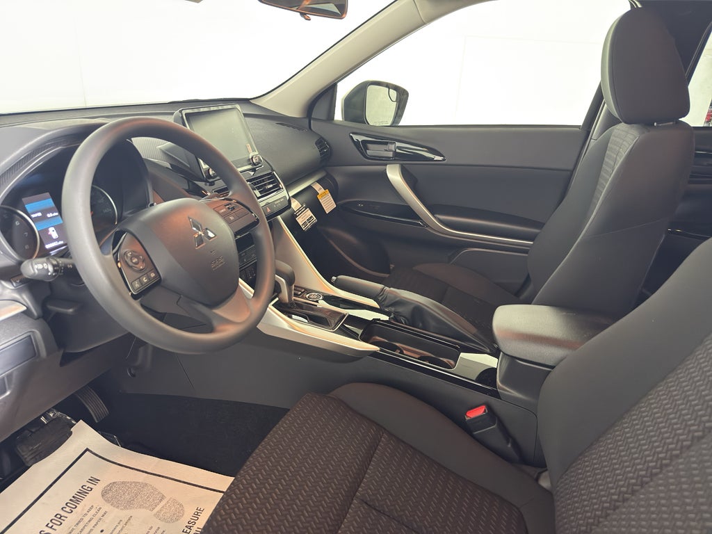 2026 Mitsubishi Eclipse Cross LE