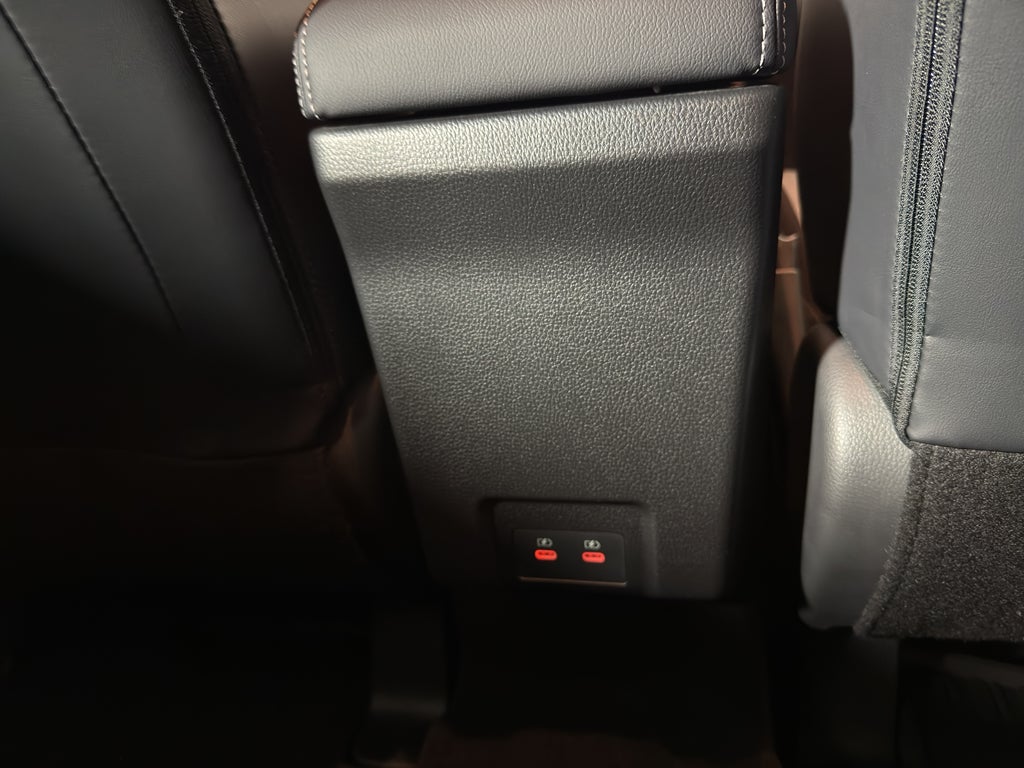 2026 Mitsubishi Eclipse Cross SE