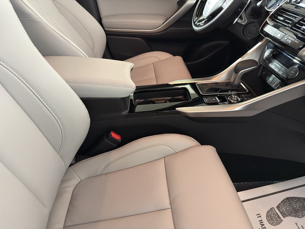 2026 Mitsubishi Eclipse Cross SEL