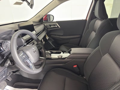 2025 Mitsubishi Outlander ES