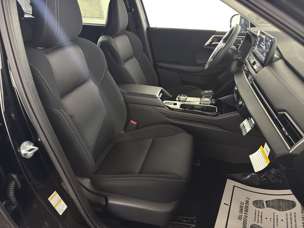 2025 Mitsubishi Outlander ES