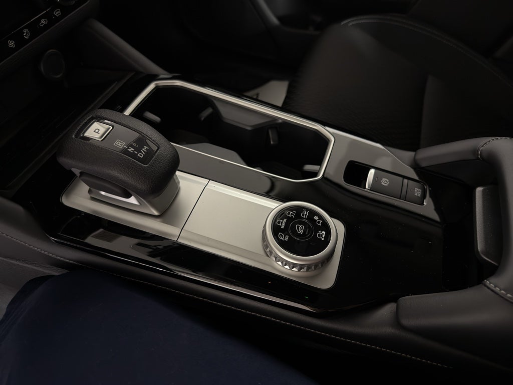 2026 Mitsubishi Outlander ES