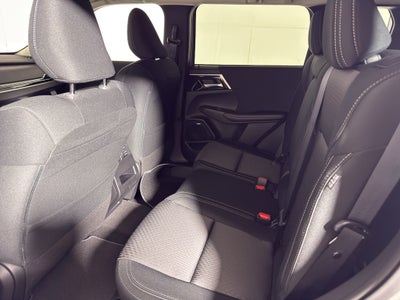 2026 Mitsubishi Outlander ES